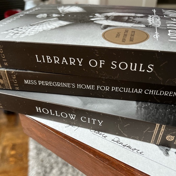 3 Novels By Ransom Riggs Miss Peregrine’s Home for Peculiar Children - Picture 9 of 9